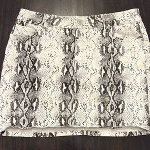 Killer Black and White Snake Print Mini Skirt